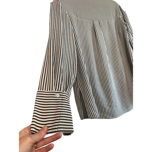 Vince Camuto White Black Striped Button Down Top Sz M - Picture 6 of 6